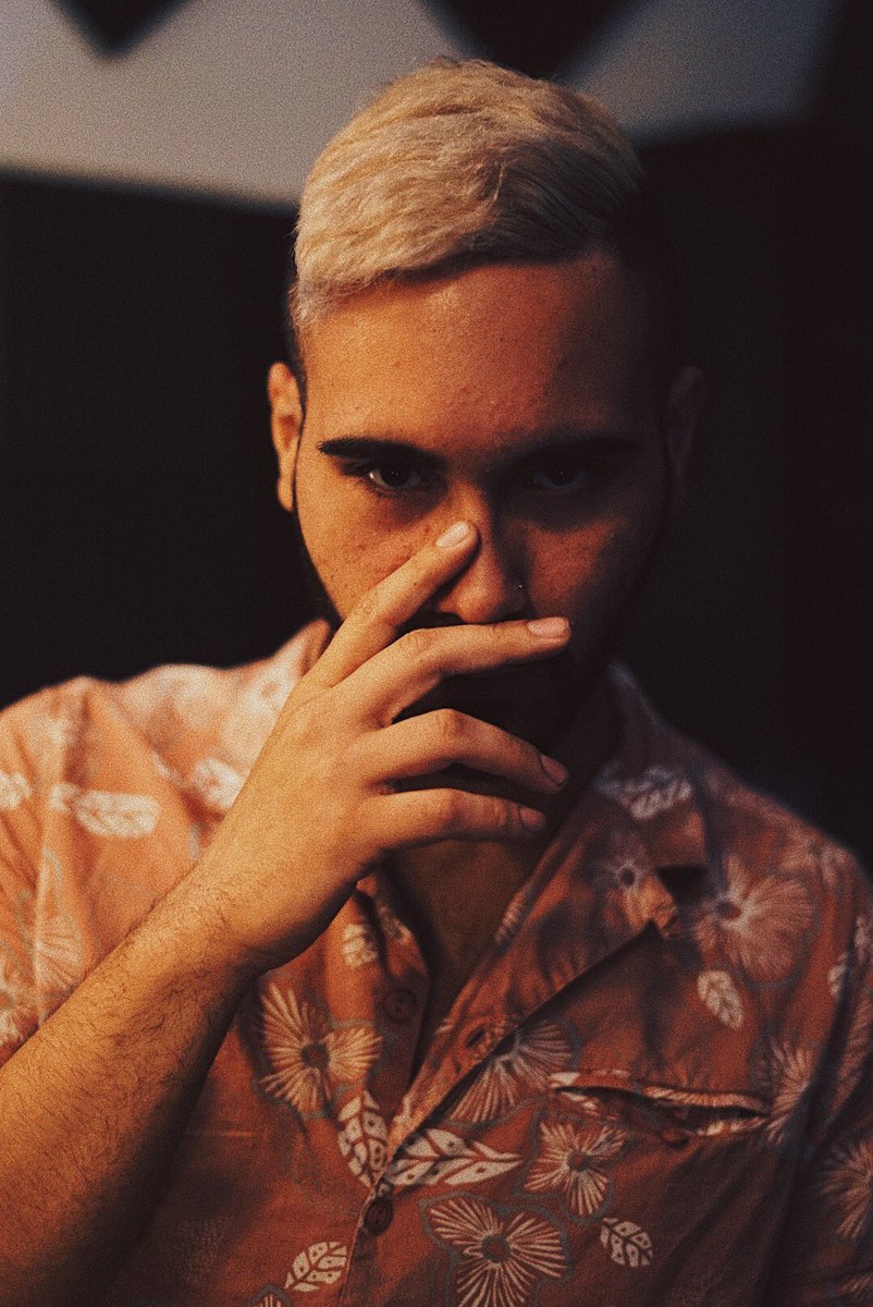 tipicohipster's tweet photo. Back at the studio.
#ChasingNomads
📸: @vnthonyedwin https://t.co/02VjnJyldg