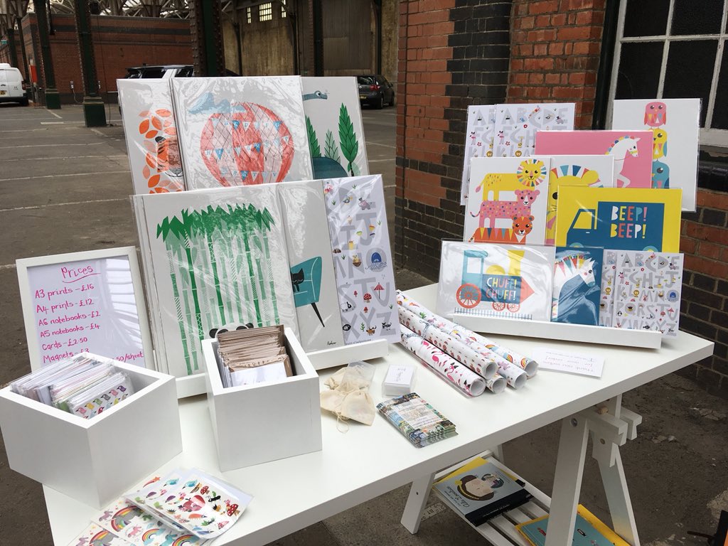 pagesofjoybooks's tweet image. Delighted to be working with some wonderful designers, all of whose gorgeous work help make our pop up shop a little bit more special. Half Pint Home, Cest beau oui? and @peskimo 
#printdesign #printsforkids