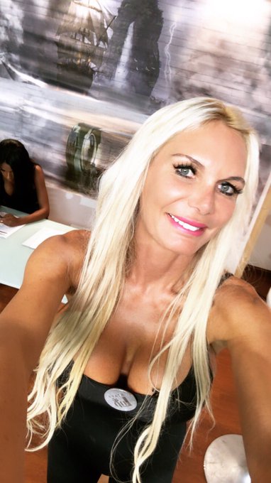 Empezamos en @lanochepirata #lanochepirata https://t.co/oAHBWE6JkX<a class="tags" target="_blank" title="On Twitter" href="/?out=eyJ0eXAiOiJKV1QiLCJhbGciOiJIUzUxMiJ9.eyJpYXQiOjE3MjIwMzI4NzcsImlzcyI6InR3cG9ybnN0YXJzLmNvbSIsIm5iZiI6MTcyMjAzMjg3NywiZXhwIjoxNzUzNTY4ODc3LCJyZWRpcmVjdF91cmwiOiJodHRwczovL3R3aXR0ZXIuY29tL2xhbm9jaGVwaXJhdGEifQ.L2KkT7hbXm3-76Bv0BZko-izl5kEe4Gspgqah4m850C8YDylw0xW_lejq0IpPO9p3EVO1O7gnq4fadwmLsRwyQ">@lanochepirata</a><a href="/tag/lanochepirata"class="tags">#lanochepirata</a>