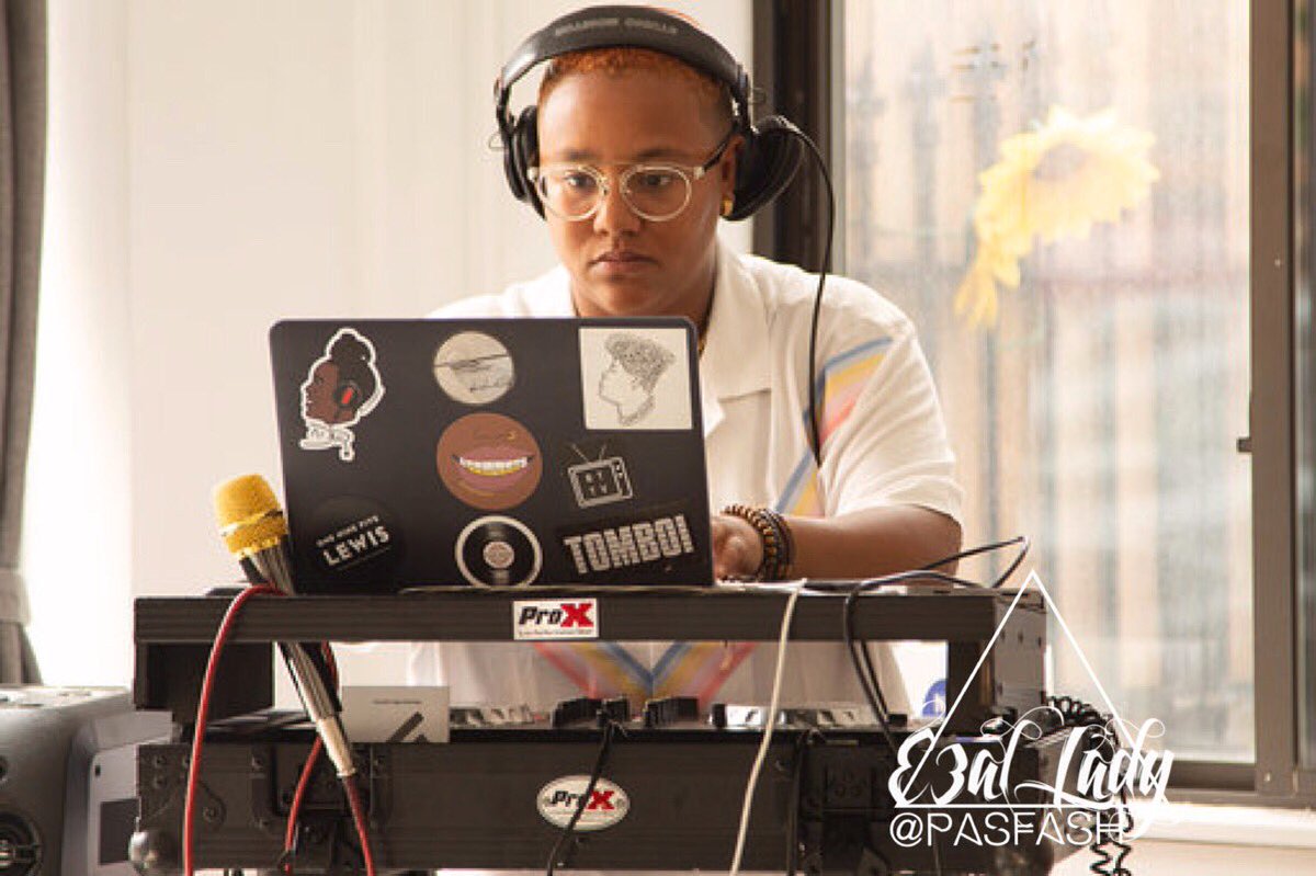 PasFASH's tweet photo. Huge thank you to @ComplexBlackBoi for keeping the vibes high at the #E3alLady Fall Solstice Hibernation Prep. Thank you all for reciprocating my energy with your open hearts/minds.

#NowPlaying the “Turnt” playlist on SoundCloud: https://t.co/tJldTql4vN

📸: @digitalgiselle https://t.co/sygKM0RImf