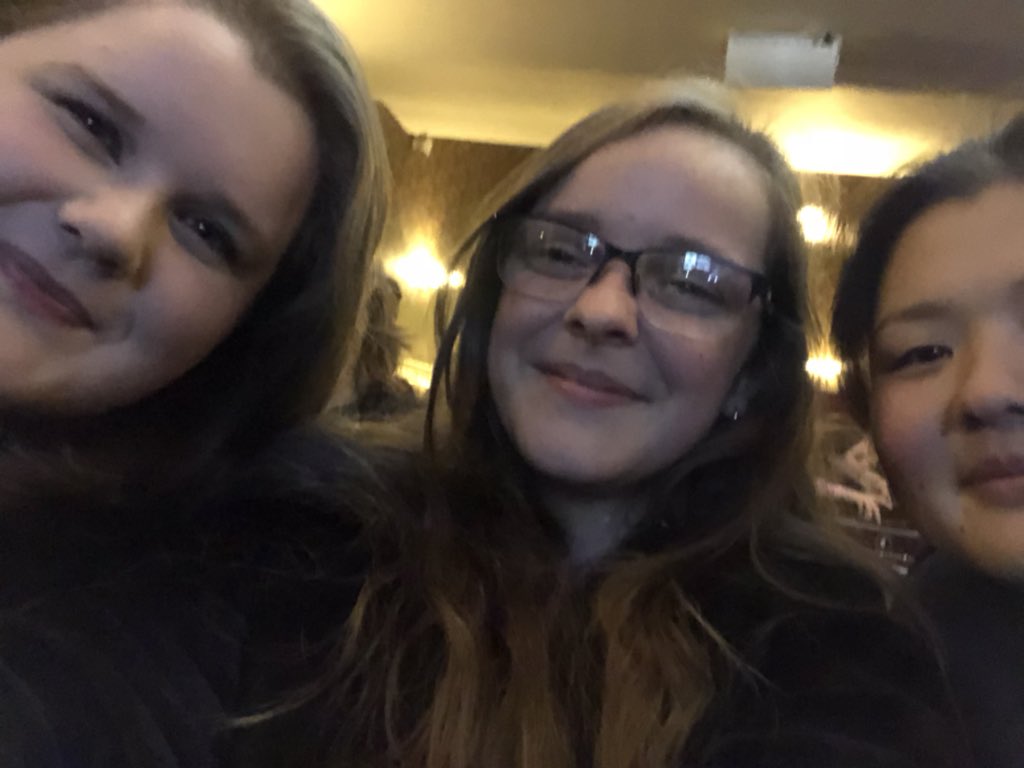 sallygardner2's tweet photo. @jamieravenmagic #makingmagic #pickme https://t.co/Sk4hlf7rBm