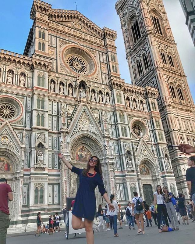 _CultureAddict's tweet photo. Mi fa volare! 😍Taking in every last ounce of my favorite city every chance I get... Anyone else get the feeling a big change is coming?? 🤷🏻‍♀️Hm, must be the full moon tonight, I guess. 🤔😉 I see this breathtaking beauty every morning on my way to… https://t.co/62KK0sUInv https://t.co/wmp6Dl2Kdq