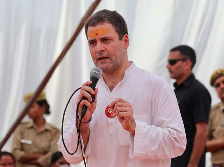roopsinghchadar's tweet photo. अमेठी में कांग्रेस अध्यक्ष श्री @RahulGandhi जी ने "राजीव गांधी महिला विकास परियोजना" के सदस्यों को संबोधित किया व उनसे चर्चा की।
#RGInAmethi
@vidyarthee @KBByju @INCMP https://t.co/riryT3ZeRW