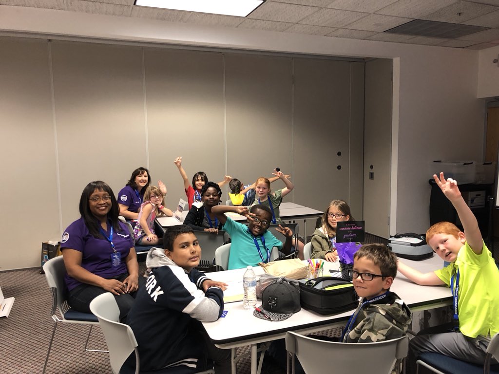 EPISDDoDEA's tweet photo. Kolberg students learning what it is to be a Student Ambassador!! https://t.co/elEMttrQVs