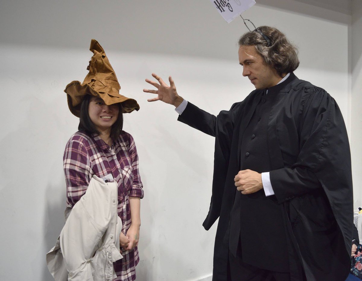 TheQuestNPC's tweet photo. A couple more pictures from @MCMComicCon in Glasgow! (Thanks to @maybolephoto for the pics, I was too busy Sorting everyone to take my own!) https://t.co/QSDcY90RM0