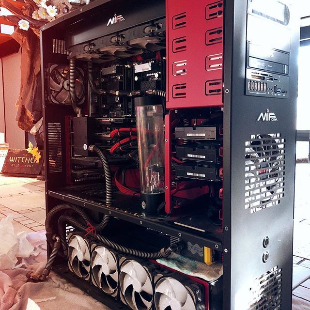 12+ Twitter Gronkh Pics