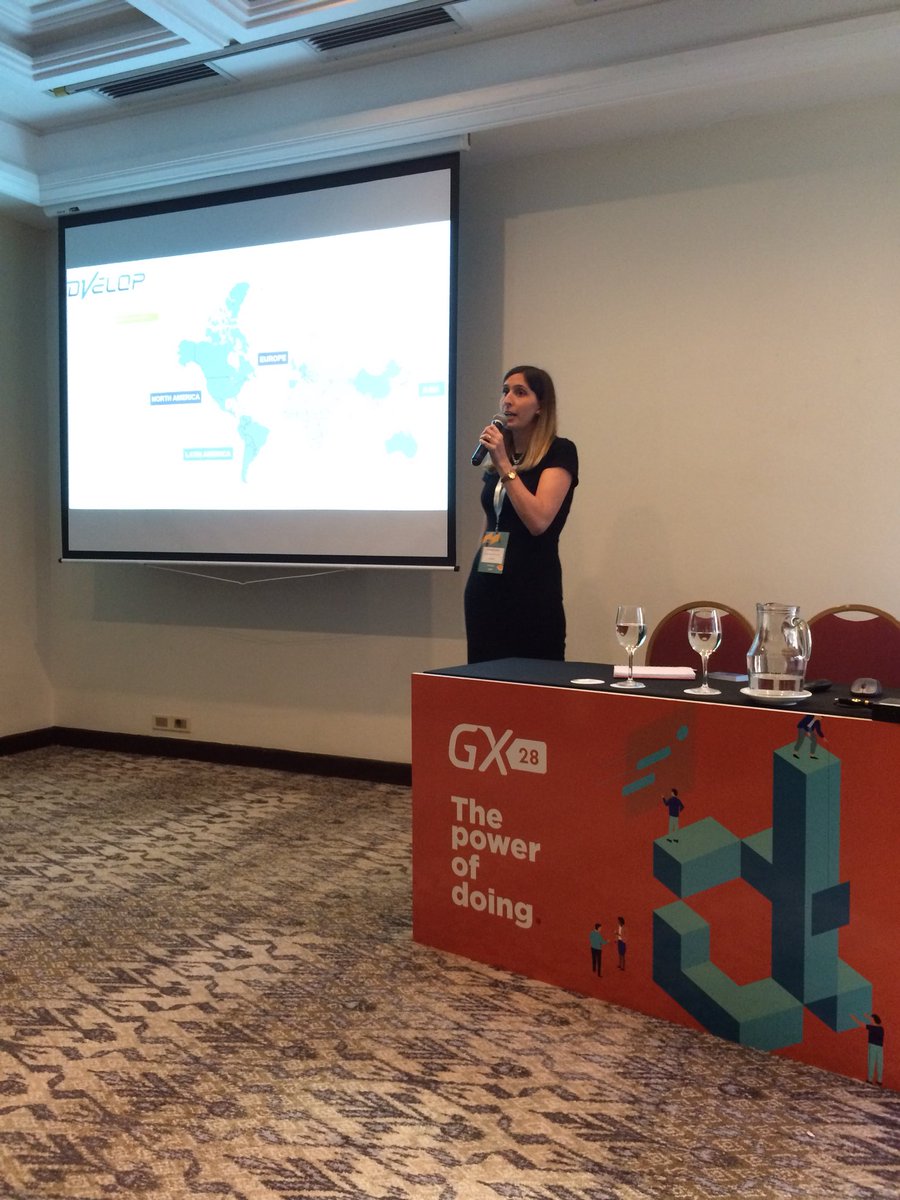 DVelopSoftware's tweet photo. @alveuge presentando las novedades de #WorkWithPlus #SmartDevicesPlus y #AuditPlus #GeneXus #GX28 https://t.co/cVHWIhubar