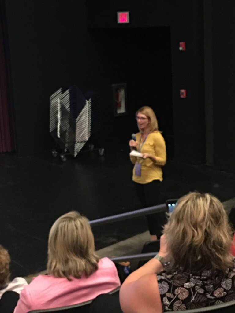 innovateunc's tweet photo. @michellebolas from @UNC presents Innovate Carolina's proprietary database and impact dashboard results to more than 60 people from NC who traveled as part of inter-city visit to Lawrence, KS. See dashboard: https://t.co/9nsLtV4SuP #ICV2018 #innovation #entrepreneurship https://t.co/gzrtz8Kv1C