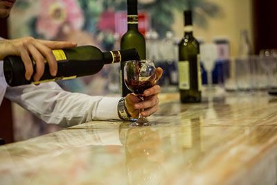 UBA_Noticias's tweet image. Alcohol y embarazo
La responsabilidad de los machos
 buff.ly/2OM4ZCx
Investigación efectuada en #Exactas #UBA demuestra que una ingesta moderada de alcohol -exclusivamente por el varón- podría provocar alteraciones en el desarrollo embrionario