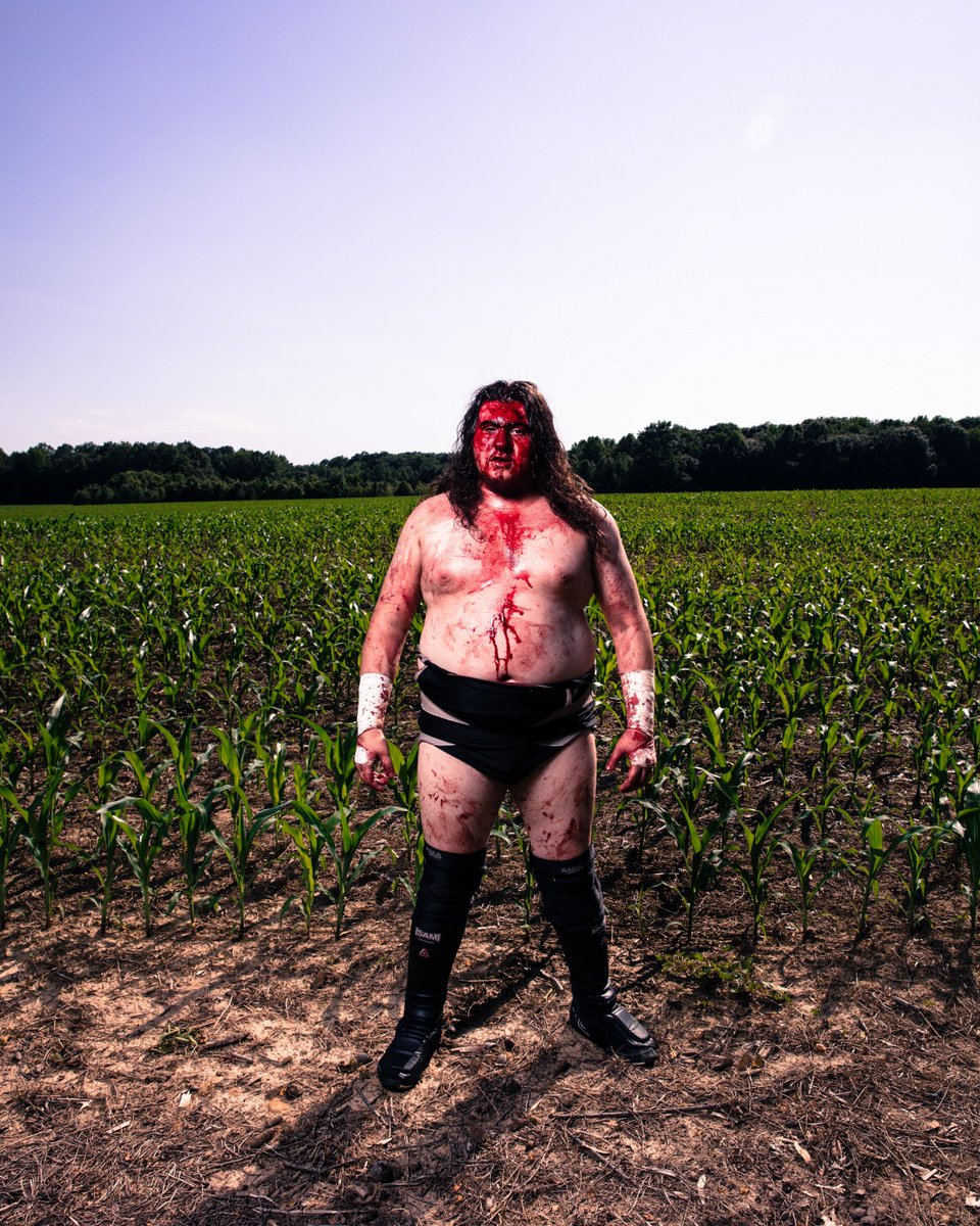 burninghammerFF's tweet photo. Our next award is the Grand Jury Prize for 'Best Photograph'.

The winner is:

Richard Wade's captivating portrait taken at @combatzone's Tournament of Death.

Huge congrats 🎉🍾🎉🍾🎉

#BHFF2018 https://t.co/cpDvWwwNnO