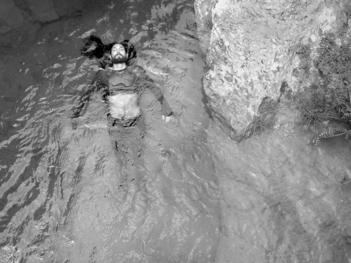 Another frame from the videoclip of Instinct. 7 days.