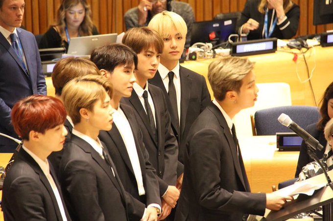 gcfbunnytk's tweet photo. 3 words

Proud...
Thank you...

 @BTS_twt

#BTSxUnitedNations #bts #Youth2030 #UNGA #UNICEF #ENDviolence #BTSLoveMyself #SpeakYourself #LOVE_YOURSELF #EmbraceYouself #AcceptYourself https://t.co/amRDeVg3Tp