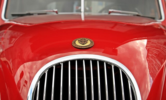 LRJventura's tweet photo. Favorite Jaguar model? Go! https://t.co/j18uQYe5PD