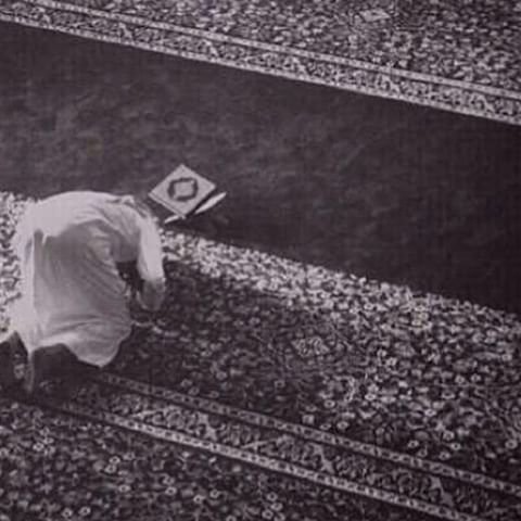 SAsocietynews's tweet photo. على قدر خوفك من الله يهابك الخلق، وعلى قدر حبك لله يحبك الخلق، وعلى قدر شغلك بالله يشتغل الخلق بأمرك. https://t.co/0N0kqJC6Yo