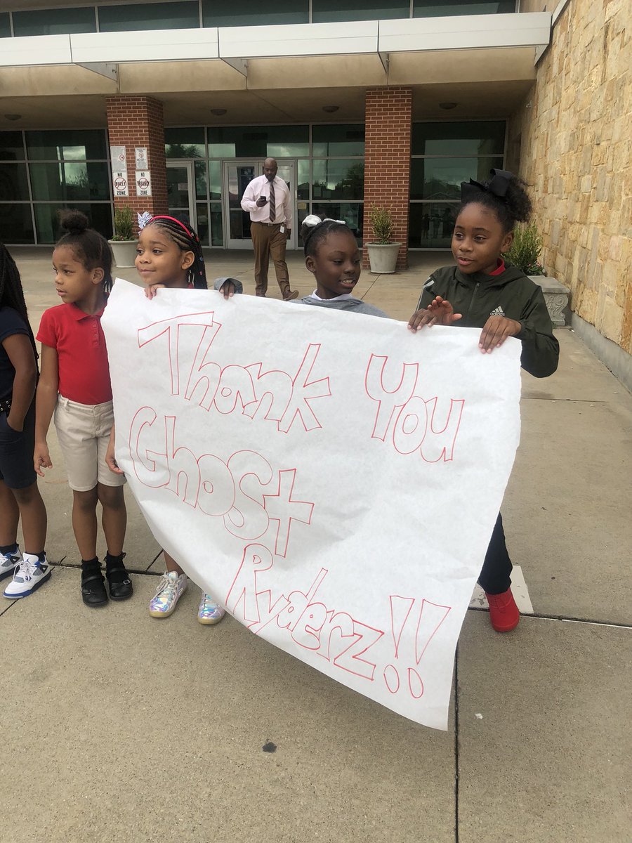 totstevenson's tweet image. Thank you to Dallas Ghost Ryderz for delivering school supplies to our students this morning. Revving it up for education! #ontargetforsuccess