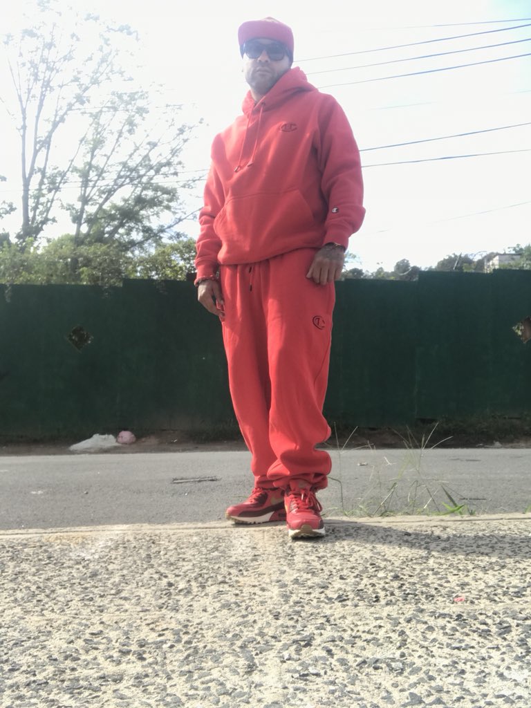 BlingBlao_tnmt's tweet photo. #STATENISLAND #BUSHWICK #BROOKLYN #NYC #OSCAR #BLINGBLAOENT #AAALISTENT #VARSITYEMPIRE #AOSFAMILY #MPRP #CEO #PROMOTER #MANAGER #DailyNews #ThatNewWave #ThatNewMoney #LoyaltyOverLove #NewYorkWeekly #EntertainmentWeekly #2Legit2Quit #SmarterNotHarder #TeamBottleBoys #godz #iamgod https://t.co/RxKTWJqb1z