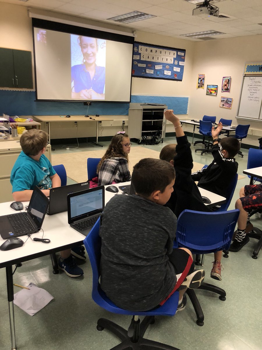 naistechwasser's tweet photo. 4th grade connecting with a local business owner . Thank you!  @AmyCozze https://t.co/N4GKIKFKit