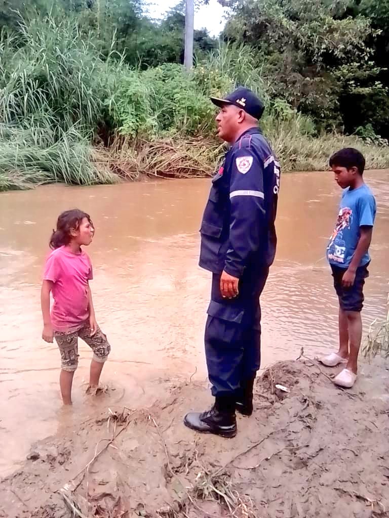 #24Sep nuestro personal presta apoyo a familias afectadas por lluvias en sector El Zanjón Mcpio Carlos Arvelo #carabobo #sistemaintegrado #trabajamosparausted <a href="/CaraboboGB/">Gobierno de Carabobo</a> <a href="/Jacobo_Vidarte/">Jacobo Vidarte Donaire</a> <a href="/rubendarioreina/">ruben dario reina</a> <a href="/yoel_bracho/">yoel_bracho</a> @sarkrlos