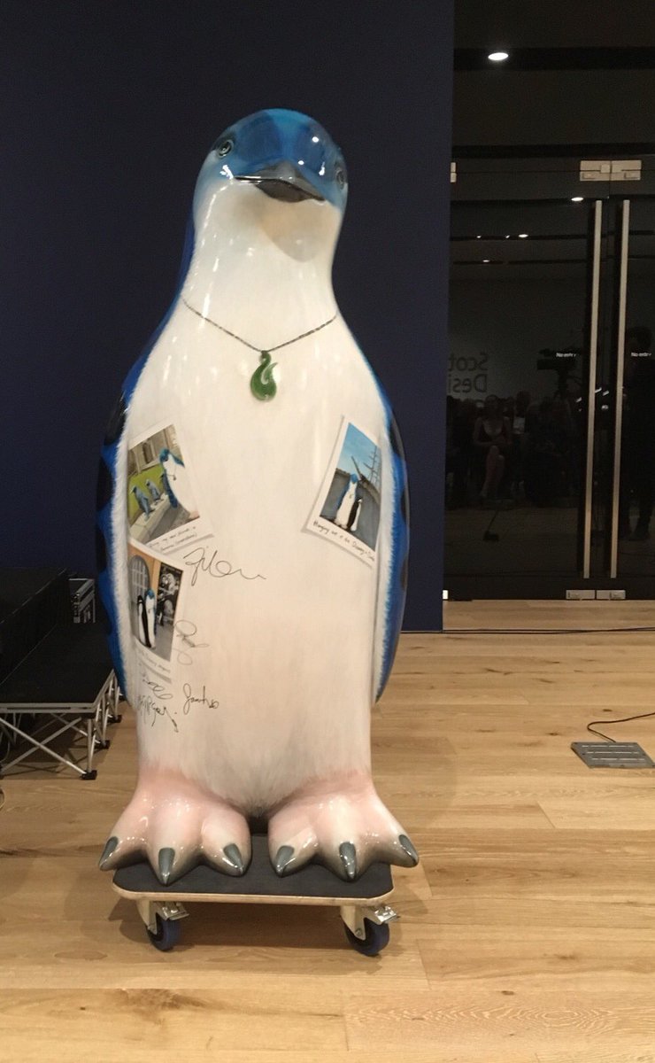 We are now halfway through our auction with Tiaki waiting patiently on the main floor to go to his permanent home. Thanks to @simplemindscom for sponsoring Tiaki, designed by Fiona Sutherland & Kim Hippolite @VADundee @maggiesdundee #maggiespenguinparade