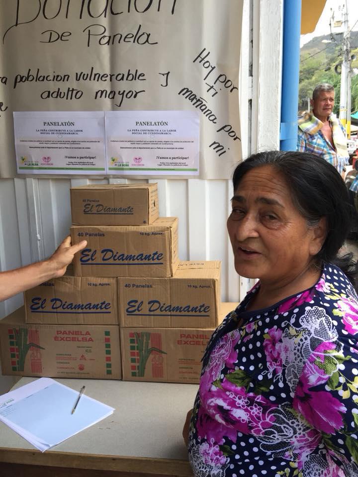 Primeradcundi's tweet photo. Agradecimiento al equipo social Nueva Cultura del municipio de La Peña, por su aporte con la donación de panela para los Centros de Protección del Adulto de Mayor. https://t.co/MJrS3PU2Va