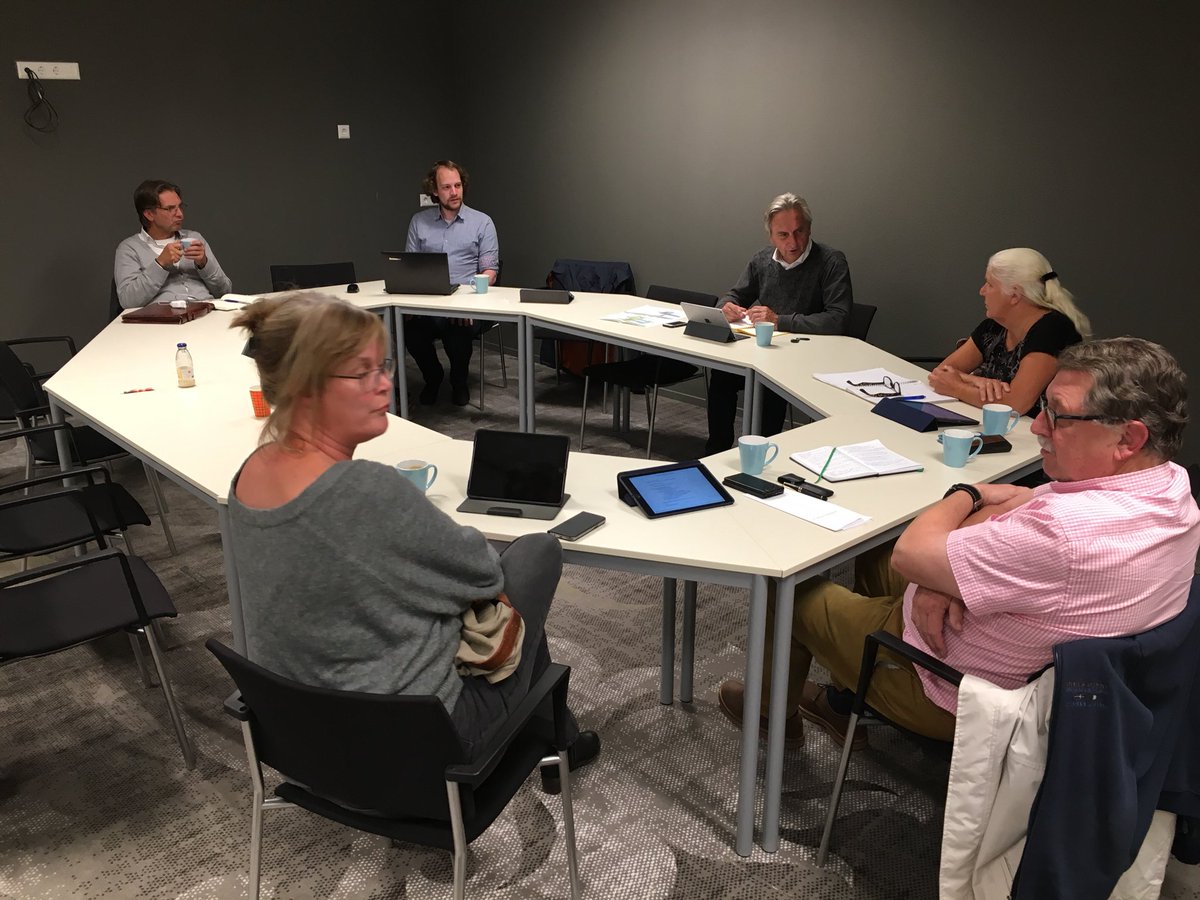 Onze fractie van <a href="/D66Leusden/">D66 Leusden</a> vergadert voor het eerst in het gloed nieuwe Huis van Leusden. Iedere maandag om 20 uur als er die donderdag een officiële vergadering is, iedereen is welkom!