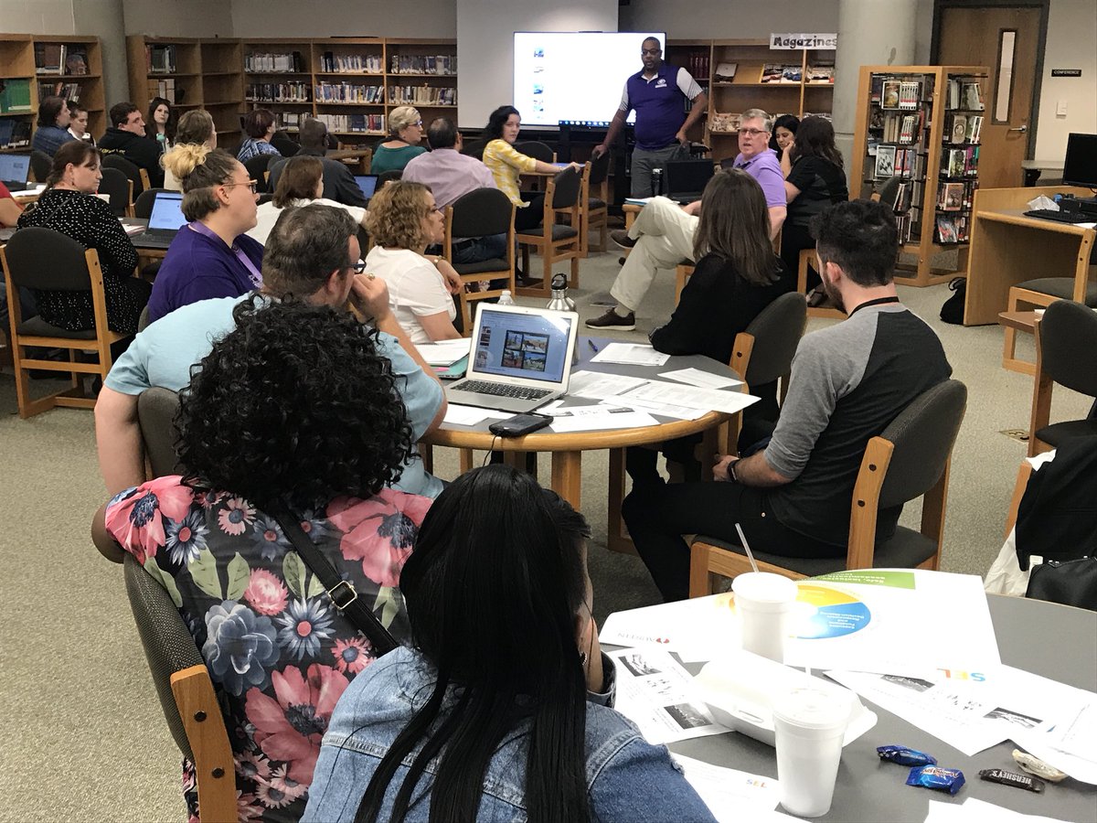 Staff @GusGarciaYMLA engage in #RPAustinISD professional learning where they have fun sharing community building capacity and learning with each other. @SilvaRPAssoc ###@2WardEquity @SarahNJohnson1 @AustinISDSEL