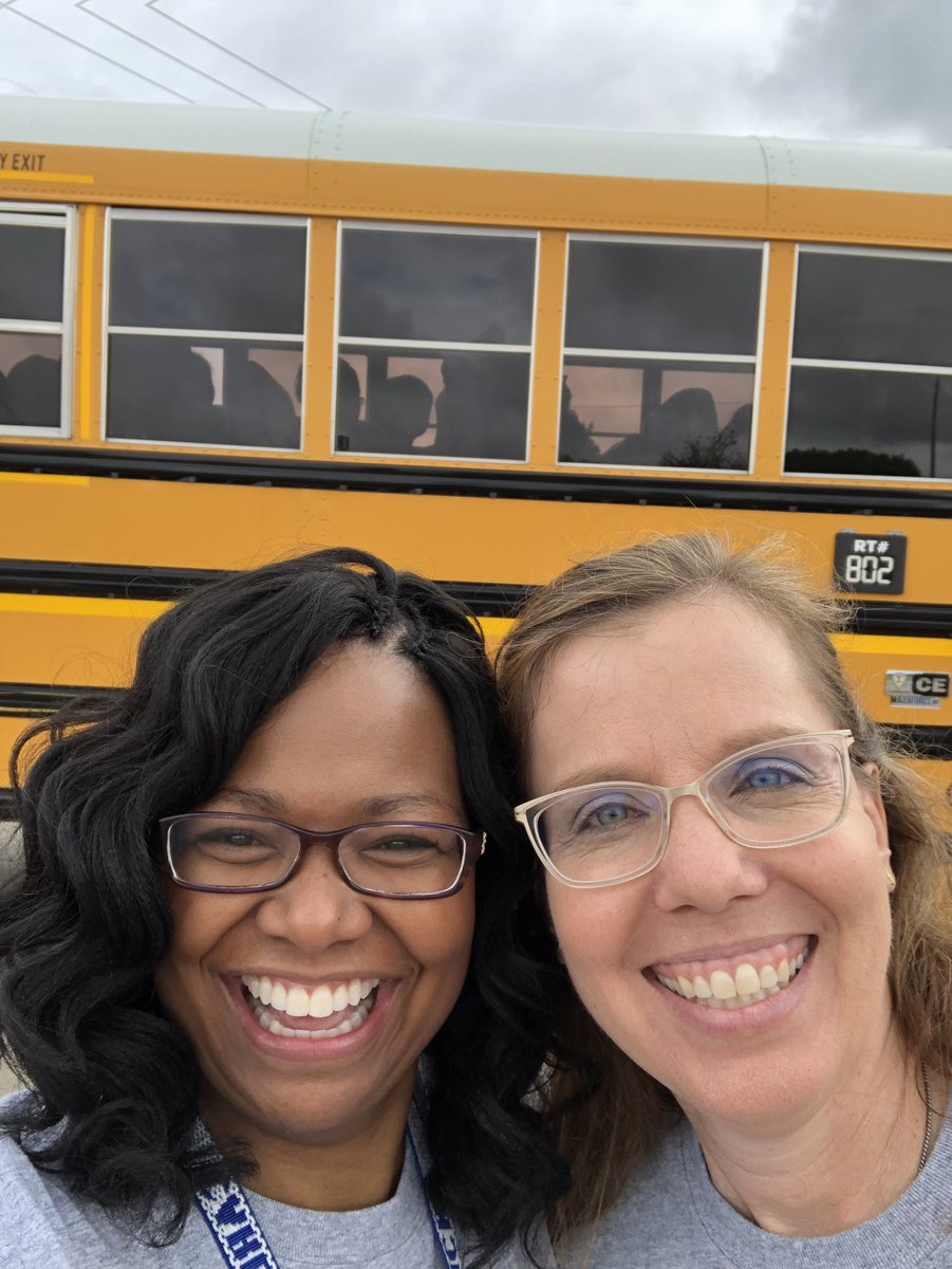 PrinPatrick's tweet photo. 5th graders @CarlisleCoyotes!  Bulls eye!  CCAC rocks!! https://t.co/dfNWWLS4dZ