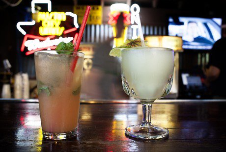 Fall is in the air and it's 5 o' clock somewhere. 🍂 #MondayMood