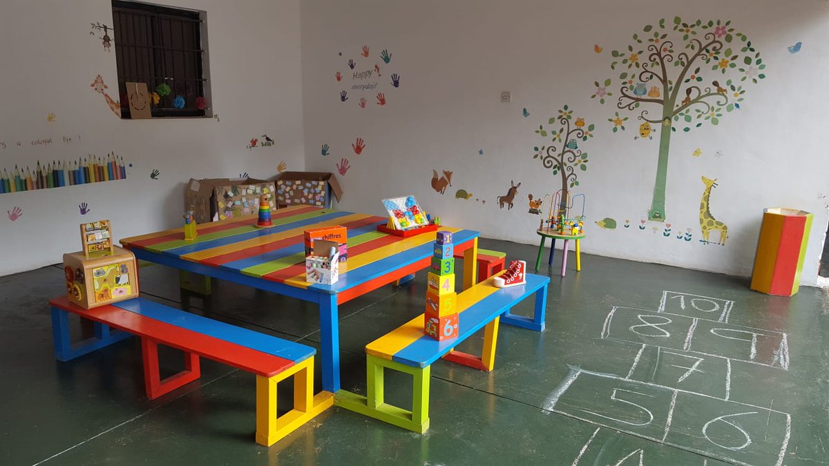 InterSuper1's tweet image. Two Giraffes Bilingual Crèche est une structure intermédiaire entre la famille et l’école maternelle, située à Muthaiga, Nairobi, près de Muthaiga Golf Club, United Nations, Runda, et du centre commercial Garden City Mall.