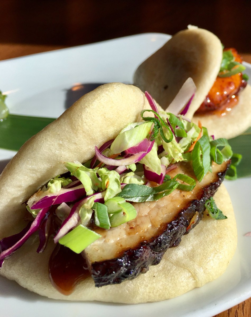 YokoChisholm's tweet photo. It's the best time of the week, MONDAY BUNDAY! Join us every Monday evening from 5pm - close to enjoy $1 sriracha chicken or hoisin pork buns! 😋 https://t.co/LSjGBy6IXl