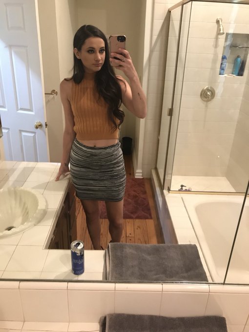 Don&rsquo;t listen to my face, I actually enjoy this shit 😂 https://t.co/0NYMMVJfQM<a href="/tag/gurlcheck"class="tags"><span>#gurlcheck</span></a>