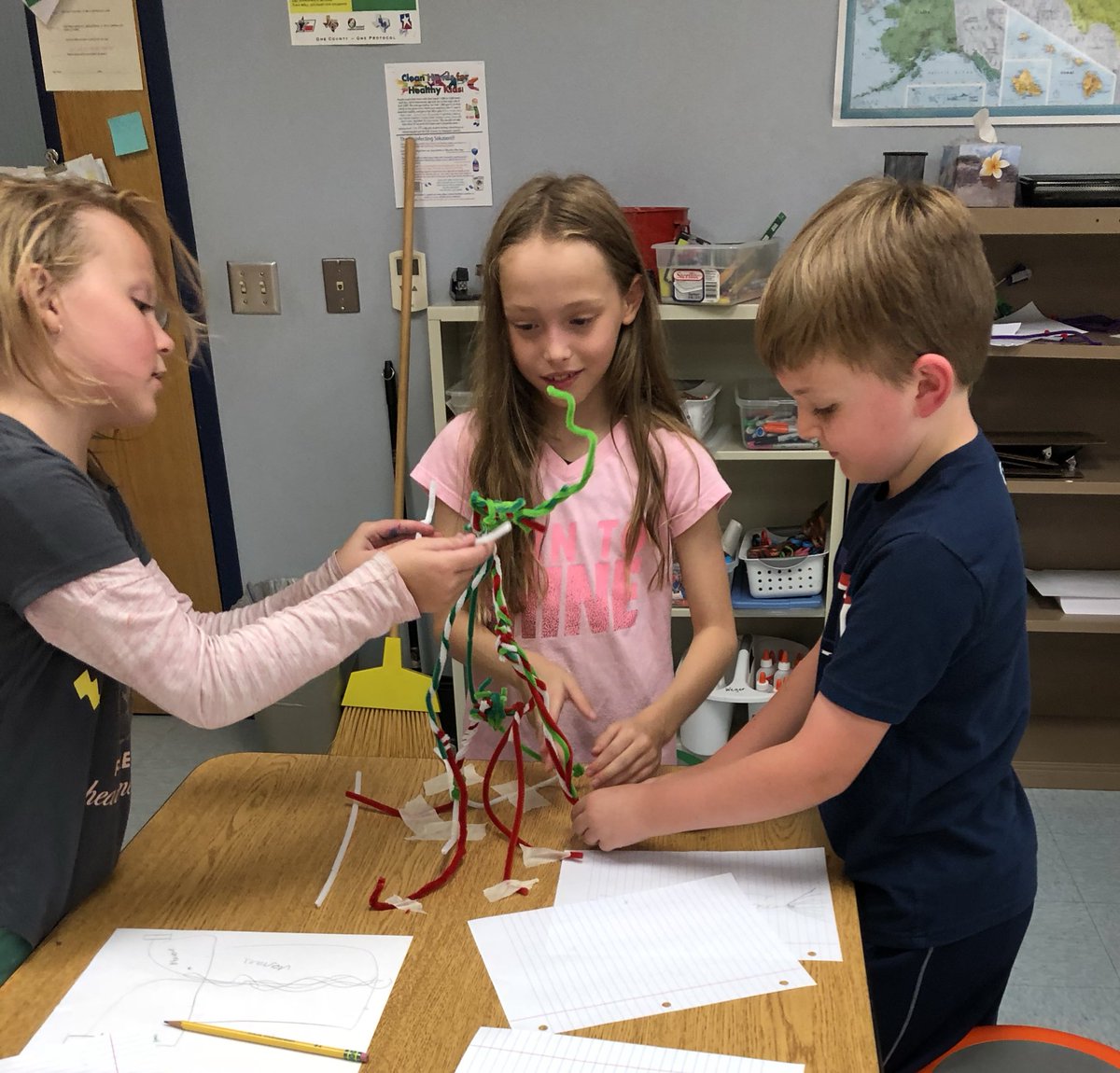 klpotter4's tweet photo. Today’s #DesignThinking challenge: build the tallest tower using only pipe cleaners &amp; tape. A few minutes in- they had “budget cuts” &amp; could only use one arm. Then I outsourced the employees &amp; no one spoke the same lang. so they worked in silence #iamwse #IamDSISD #perseverance https://t.co/n0V2RVRhAw