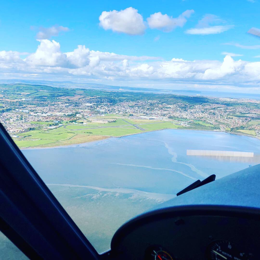 boutyehughes's tweet photo. Here’s a couple of snaps of today’s flight, it was awesome 😀✈️. P2 there and P1 back . Nice and smooth too 😄 #NPPL #Microlightpilot #aviation 😍 https://t.co/LvsgFsway2
