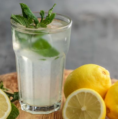 PeconicBeverage's tweet photo. We're wondering -- what's your favorite mixed drink? https://t.co/Ix1IdW6gNH