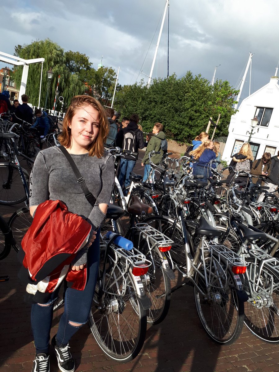 ExcAcadErasmus's tweet photo. Fab first day for #teamerasmus from @ExcelsiorAcad spending the day learning the Dutch culture! #respect4diversity #resilience #characterandculture https://t.co/ttMDEUKex9