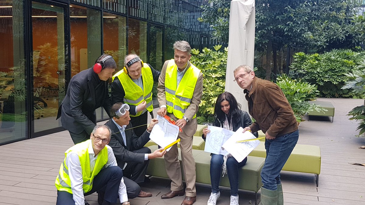 LofficialX's tweet photo. Premier off site avec des équipes #DFINDTO . Prêtes à accompagner la transformation des fonctions finance de @SocieteGenerale https://t.co/WktPzxuGgV