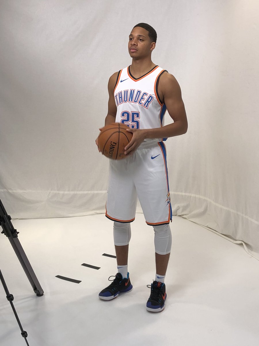 Gaddy253_'s tweet photo. Blessed 🏀 https://t.co/39ACisSZzu