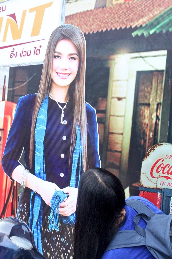 IdeaNareerat's tweet photo. สวัสดีค่ะพี่ต่าย...วันนี้เจอกันที่เพรชบุรีนะคะ#ความย้อนวนไป15/9/61
#ต่ายอรทัย #taiorathai 
#ขอฮักอ้ายต่อไปได้บ่ 
👉 ฟังเพลง https://t.co/I9s7M9Y3JL
@Tai_Orathai27 
#stande taiorathai https://t.co/m7ckoIf0m0
