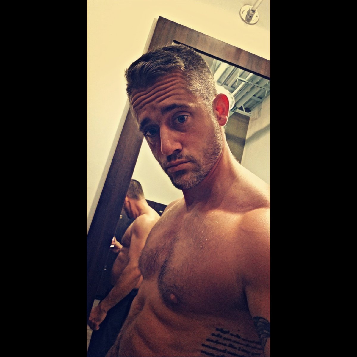 Tyler_America's tweet photo. Smash or pass? 🤔 https://t.co/sn2EhNB0hb