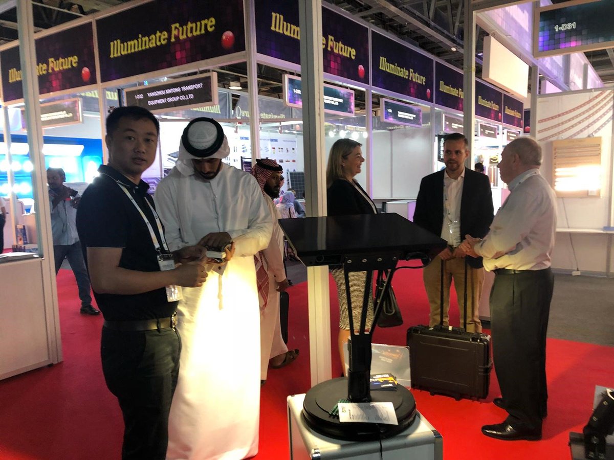 GreenFrogSystem's tweet image. DAY 2 - @lightMEOfficial conference 2018. @GreenFrogSystem are attracting keen interest from industry leaders seeking a high-quality solar lighting product, that can operate reliably in very demanding environments. 
#lightME #conferences #solarlight