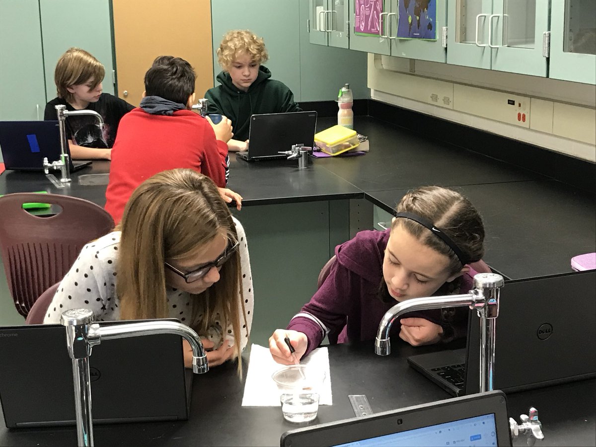 MrsMillerS6F's tweet photo. Our sixth graders loved getting out of the classroom and into the science lab today! #fmslearns https://t.co/LQXub3FUtz