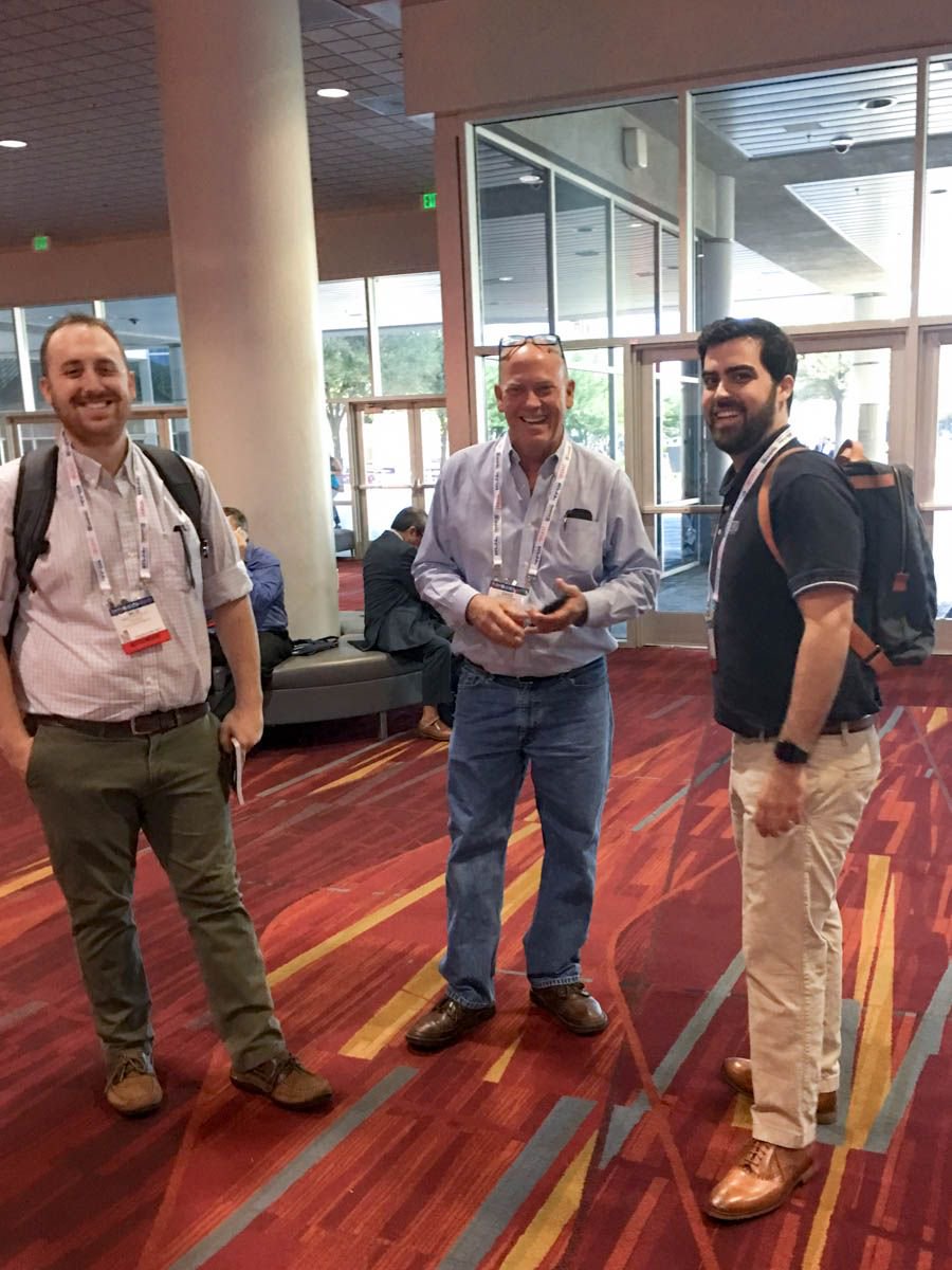 ViwincoWindows's tweet photo. Did you get a chance to visit Glassbuild this year? Here is Viwinco's recap of Glassbuild 2018! https://t.co/IeZUoc8qIQ  @DeceuninckNA @Autoslide @RENOLITGroup #Glassbuild #VinylWindows #Automation #LasVegas #WindowAndDoor https://t.co/FDKBsM9xrn