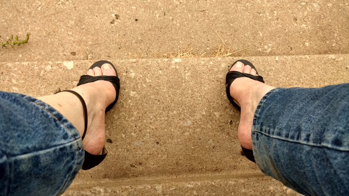 Do my shoes look cute? https://t.co/RuPpKRSnCP<a href="/tag/phmodelcontest"class="tags"><span>#phmodelcontest</span></a>