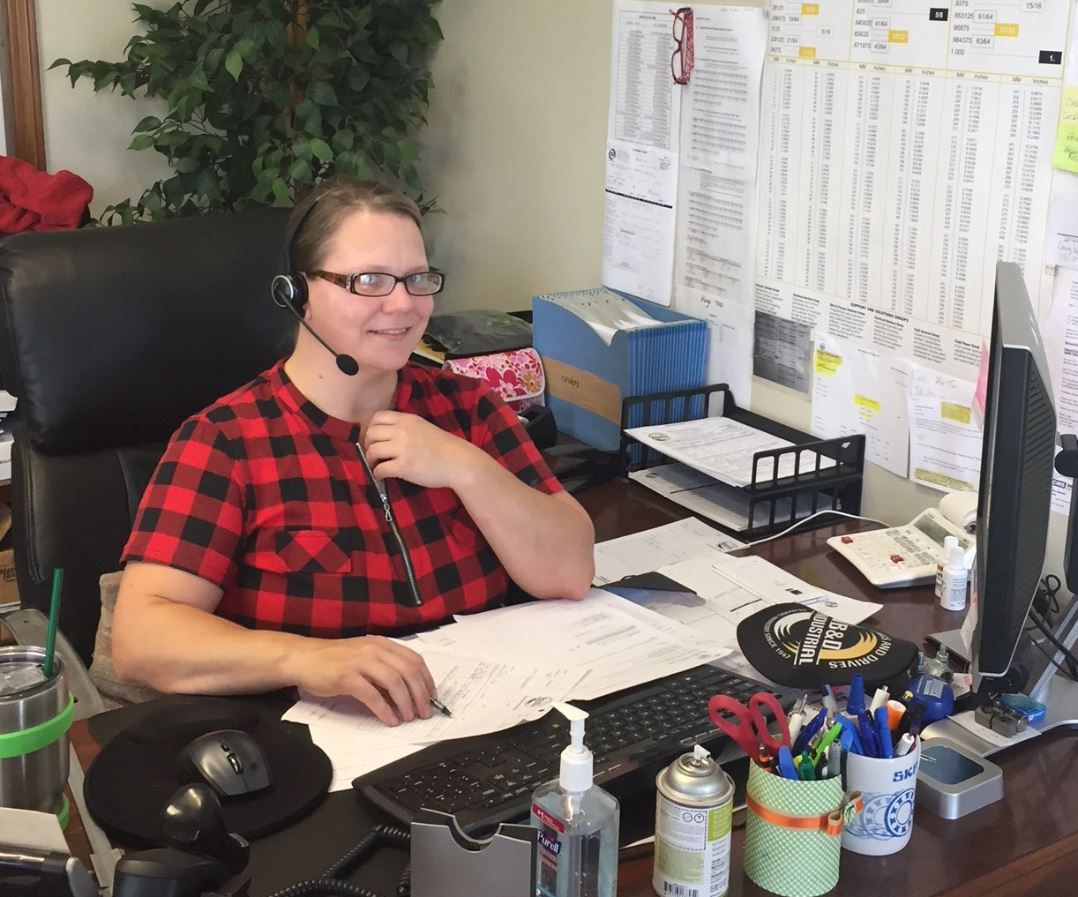 bdindustrial's tweet photo. #EmployeeSpotlight: Teri Faber 

Teri is our Gainesville (Georgia) Customer Service Representative with specialized knowledge in bearing and power transmission products. She takes pride in assisting customers and co-workers and believes the key to success is loving what you do! https://t.co/TPQFxjDQ0P