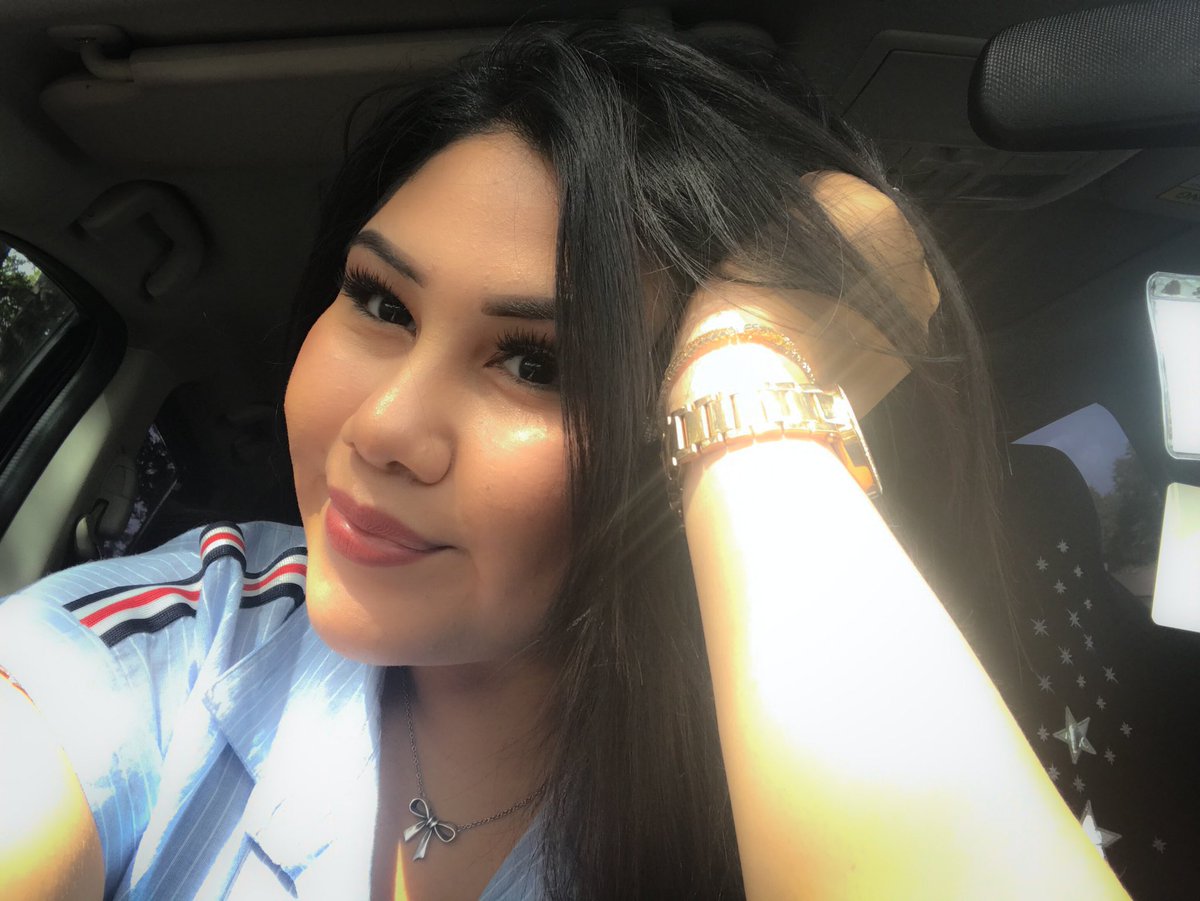 Julie✨ tweet media