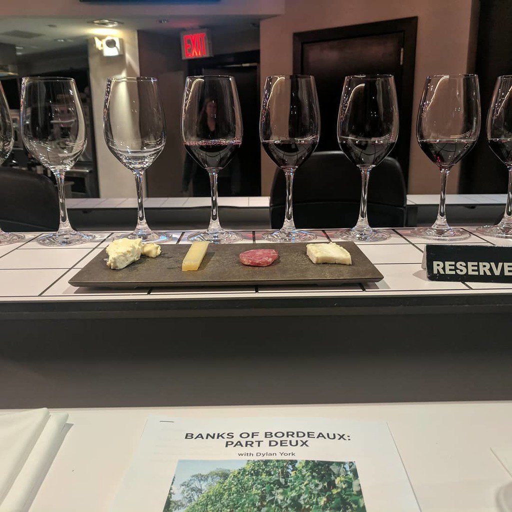 writergirlinnyc's tweet photo. The only work anyone should do on their birthday - drinking wine and eating the best of @murrayscheese @astorwines https://t.co/2WUdp26SI2