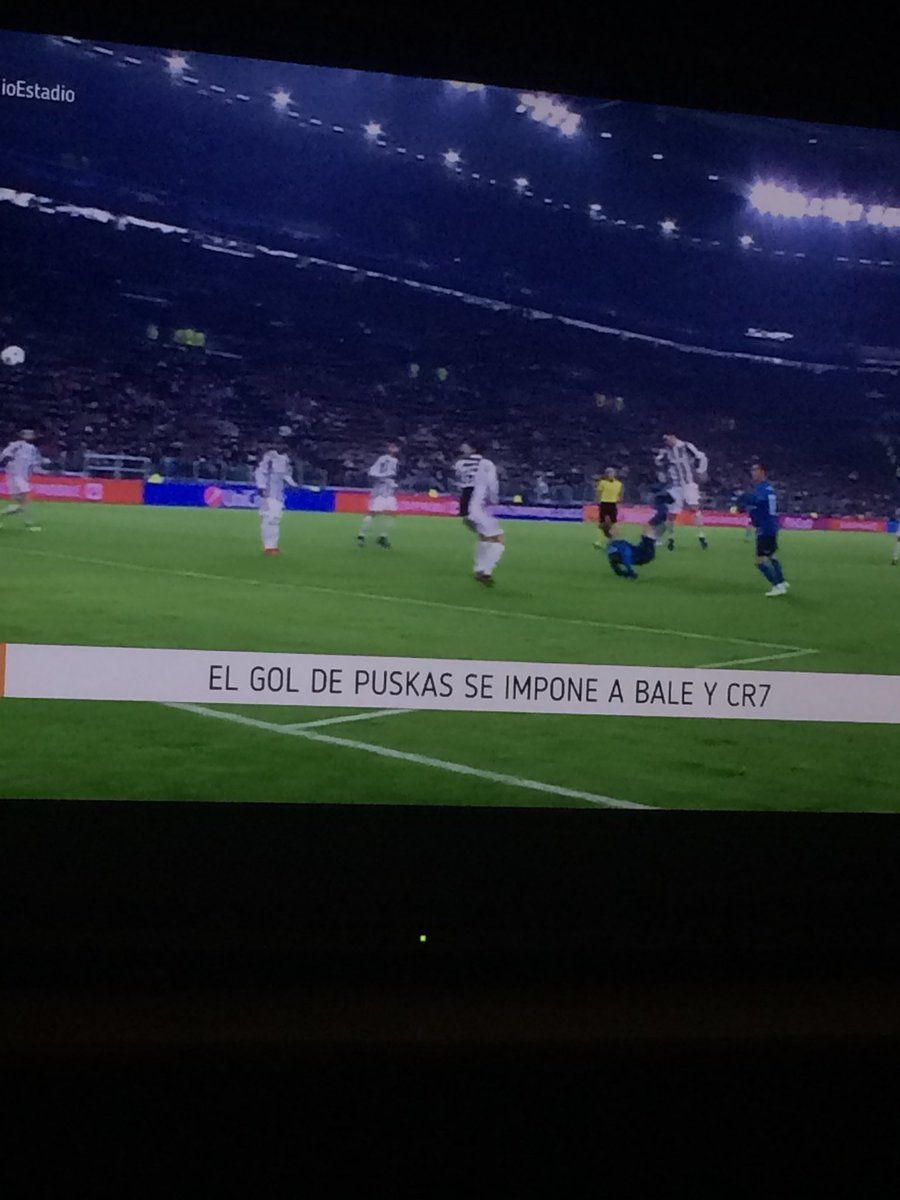 #EstudioEstadio resucitando a Puskas 🧟‍♂️