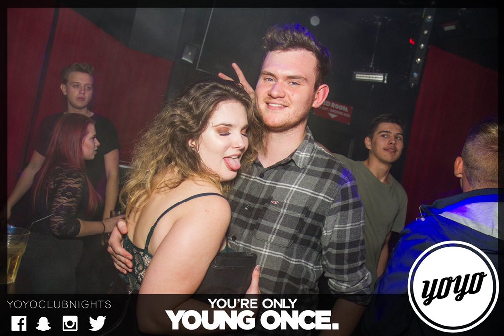 YoyoNotClubs's tweet photo. When you’re so skint you go round drinking spilt drinks https://t.co/qeUCq0CE2O