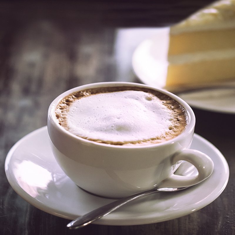 Con nuestras DULCES TARDES evita el #trafico y disfruta un momento agradable en Café Jardín.
 
Postre + Café Q30 por persona al presentar tu Tarjeta @club_bi