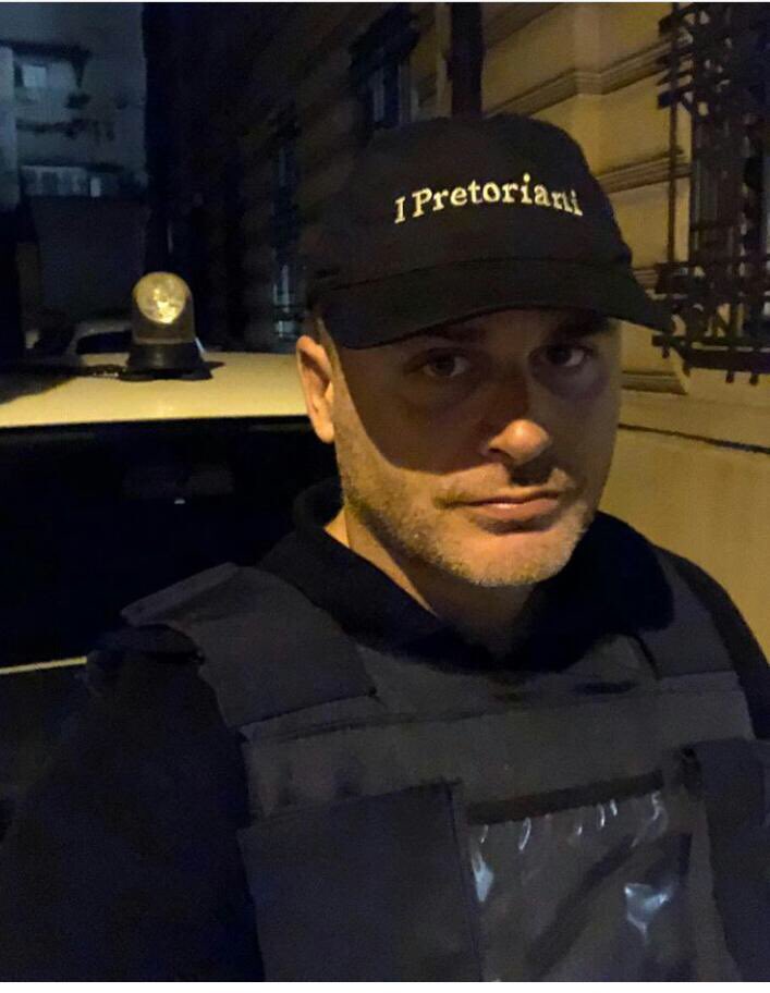 PalagiAlessio's tweet photo. Buonanotte... a voi ! #Security https://t.co/JZLDP6D7mt